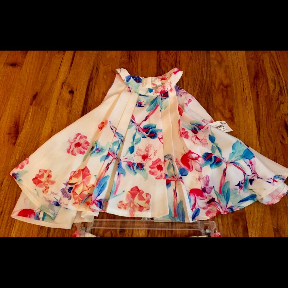 Flowery Two-Piece Set - Picture 3 of 3